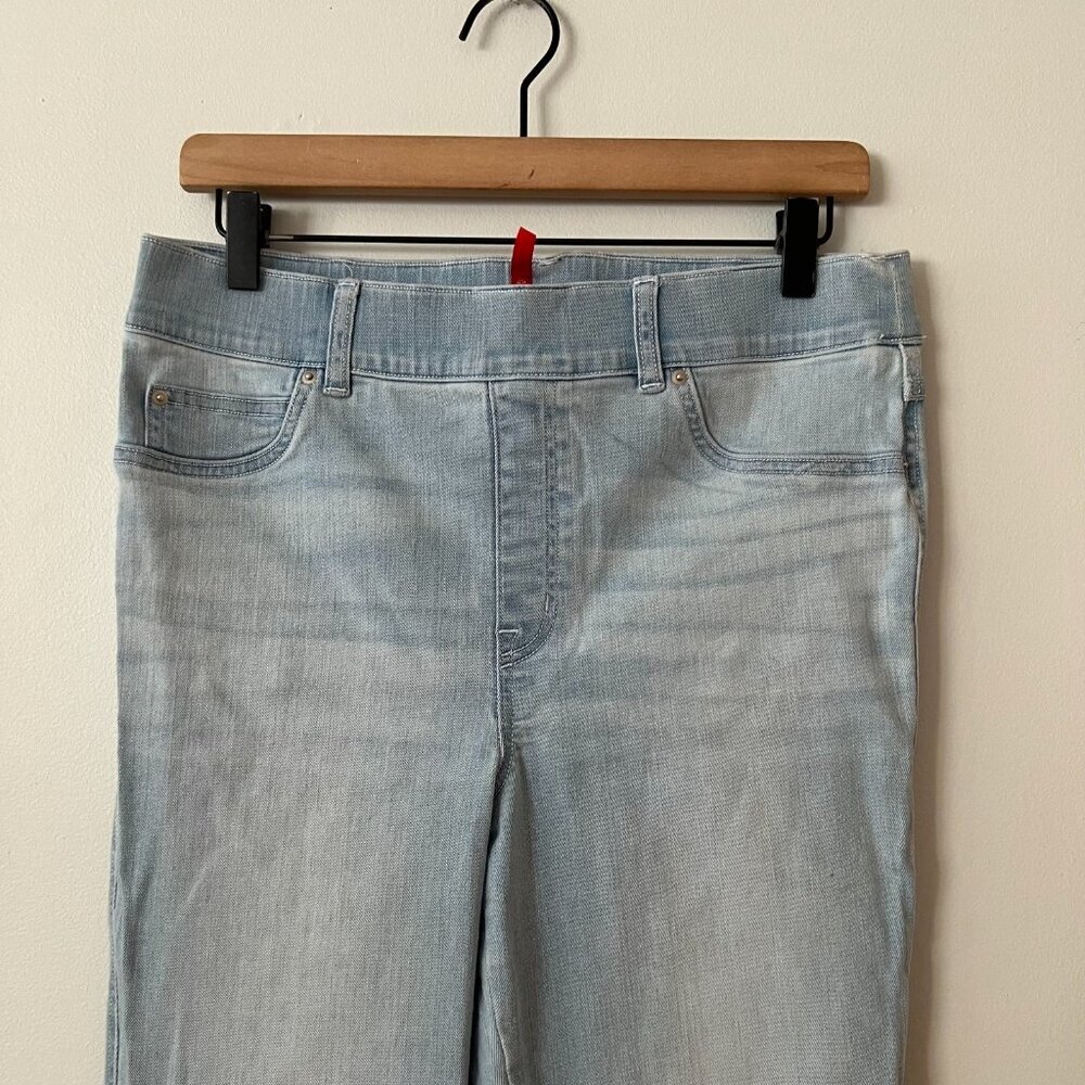 SPANX High Rise Pull-On Flare Jeans Light Wash Women's Size Large - Picture 3 of 9